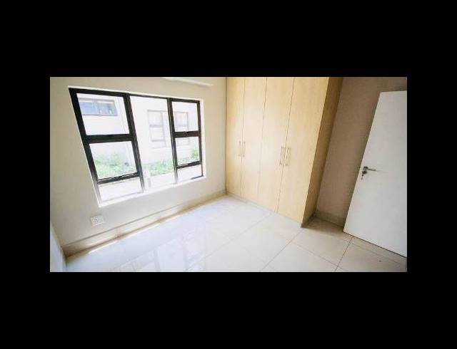 2 BEDROOM APARTMENT FOR SALE IN UMHLANGA RIDGE